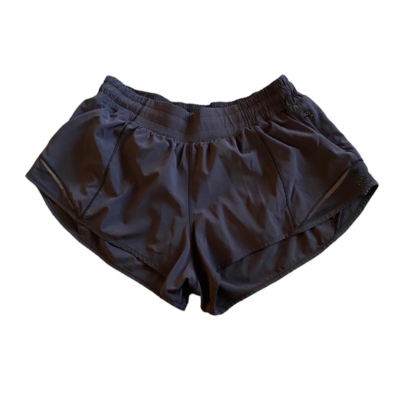 Lululemon Hotty Hot Shorts - Picture 2 of 4